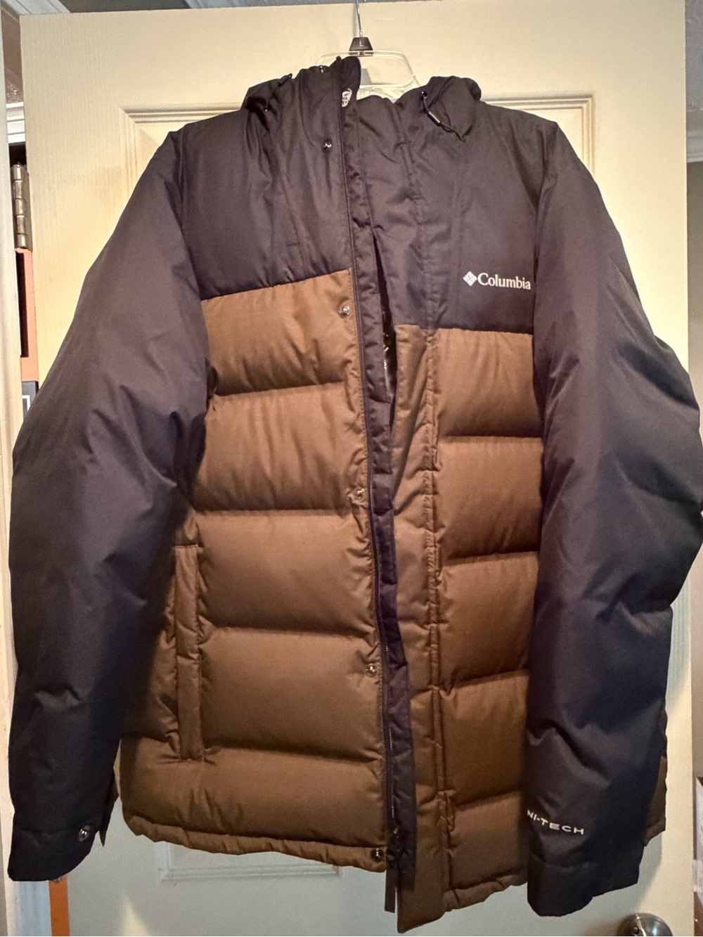 Men’s Columbia Brown and Black Two-Tone Puffer Jacket